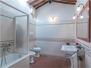 Villa Gambassi Terme Caratteristiche 29