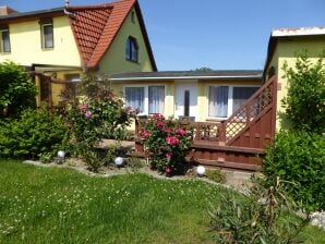 Ruhiger Bungalow in Zweedorf mit Liegewiese - Bastorf - image1