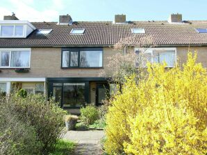 Holiday house Geräumiges Ferienhaus mit Garten - Egmond aan den Hoef - image1