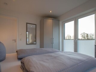 Schlafzimmer mit Boxspringbett