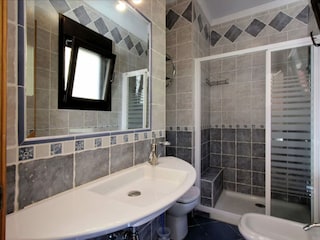 Holiday house Sayalonga Features 24