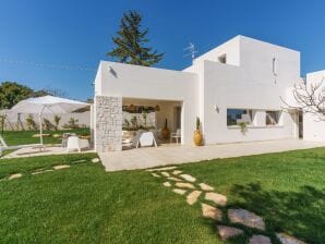 Holiday house Villa Emerald con piscina - San Vito dei Normanni - image1