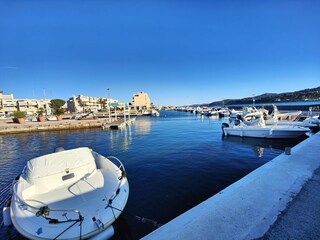 Outer harbor Port de Bormes