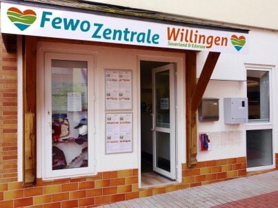 Firma FewoZentrale Willingen - Frau Amrei Meschgbu