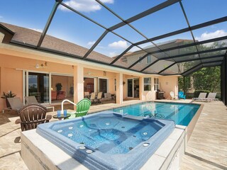 Die Terrasse ist das Juwel des Ferienhauses