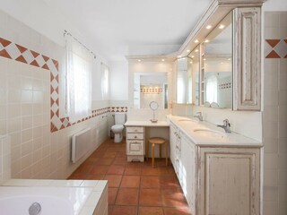 Holiday house Figanières Features 33