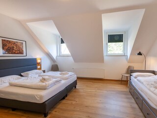 Schlafzimmer 2
