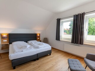 Schlafzimmer 3