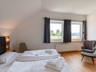 Schlafzimmer 3