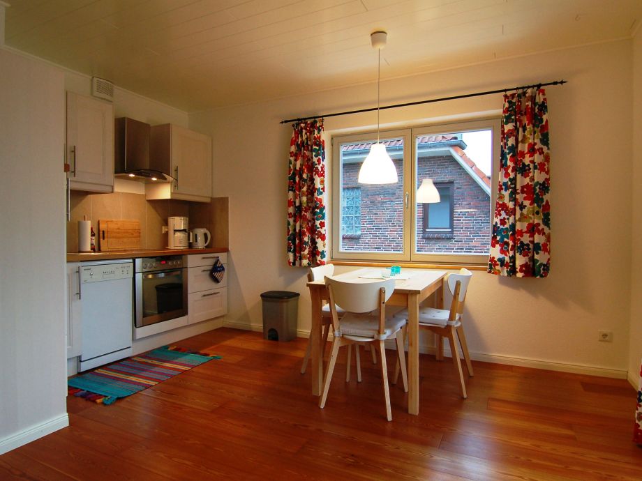 Apartment in Elbnähe (350m), Elbvororte von Hamburg, Blankenese, Rissen