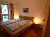 Schlafzimmer ( Betten auch trennbar )