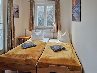 Einzelbettschlafzimmer Betten zusammenstellbar