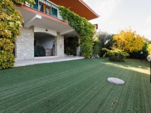 Eine Villa für 5 Personen mit Blick auf den Gardasee - Torri del Benaco - image1