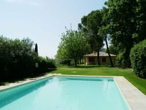 Ferienhaus Malerischer Bungalow mit Swimmingpool in Garda - Costermano - image1