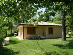 Detached bungalow, private terrace, communal swimming pool, near Lake Garda - Costermano - image1