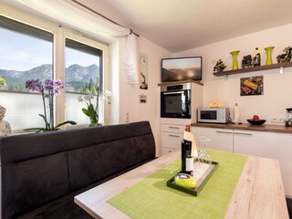 Sitzecke mit Bergblick