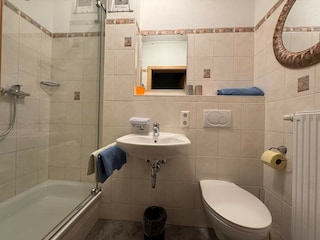 Badezimmer EG