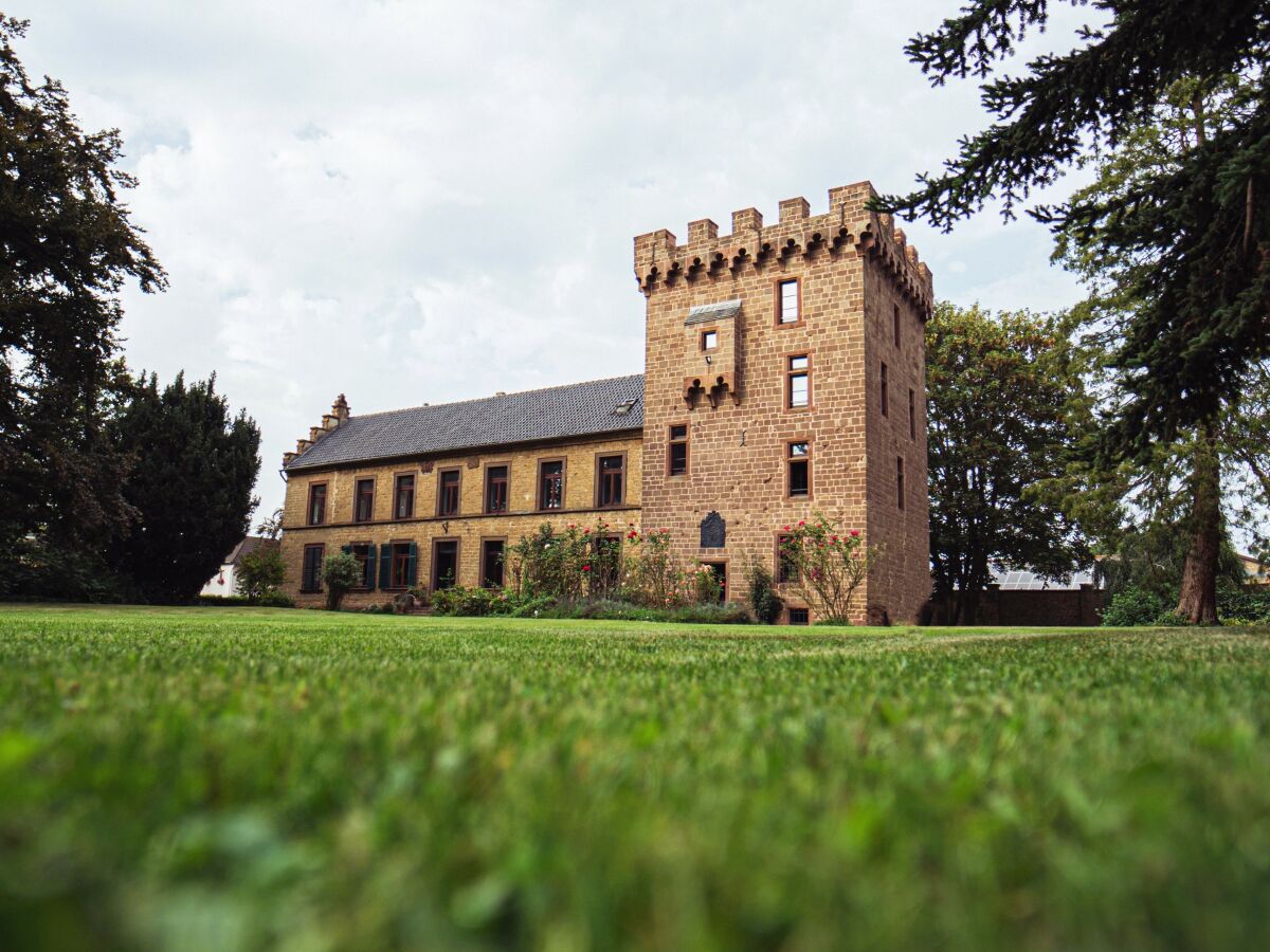 Herrenhaus Burg Vlatten - Sicht von der Parkseite