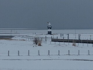 Blick vom Deich Leuchtturm 'Kleiner Preusse'