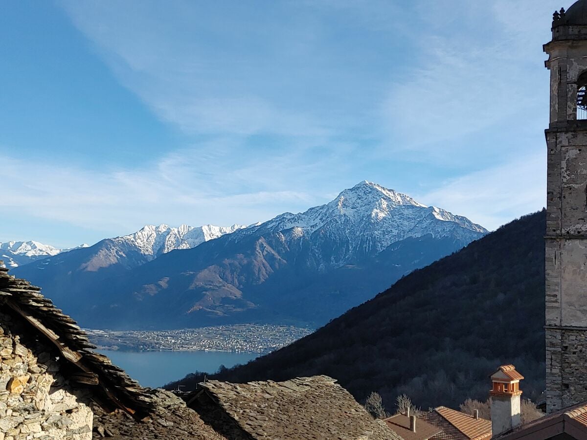 Blick vom Balkon der Casa Ghema