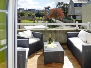 Apartment Hübsche Ferienwohnung mit Dachterrasse, direkte Strandlage, Arromanches-les-Bain - Saint-Côme-de-Fresné - image1