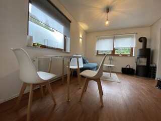 Wohnzimmer mit Essecke