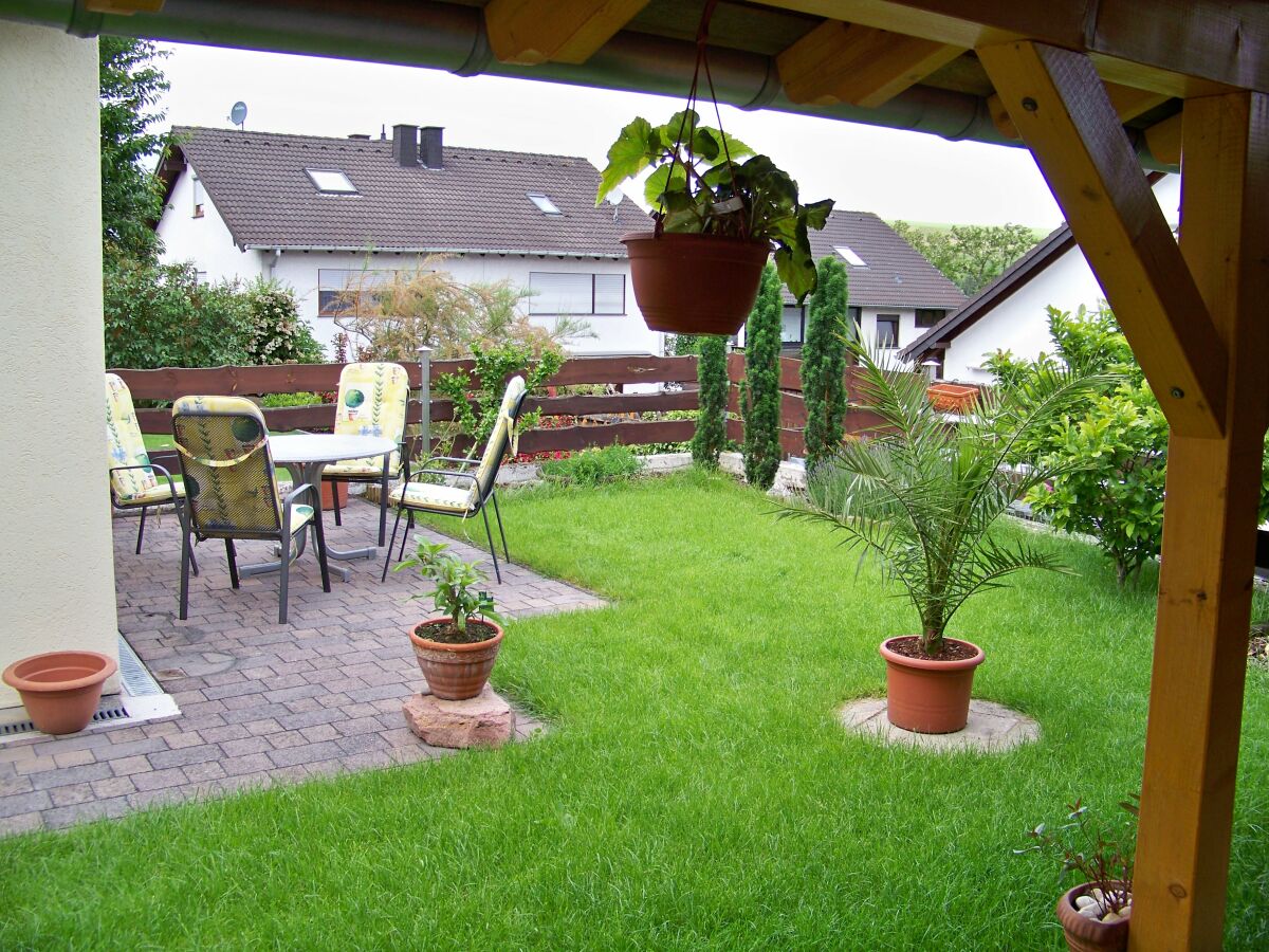 Gartenterasse mit Ausblick.