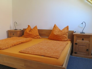 Doppelbett Schlafzimmer