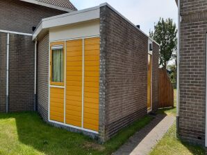 Holiday park Holiday home in Franeker with private terrace - Franeker - image1