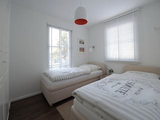 2. Schlafzimmer