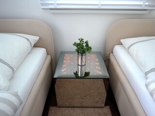 2. Schlafzimmer