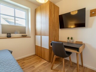Kleiderschrank
