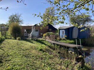 Blick über das Anwesen von Osten