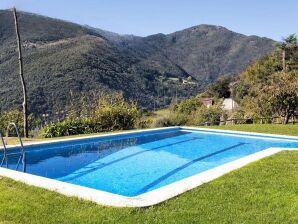 Casa de vacaciones Casa con jardin, zona juegos y piscina compartida - Montseny - image1