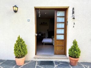 Holiday house Rural apartment with nice views and shared pool - Montseny - image1