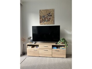 Wohnzimmer Sideboard mit TV
