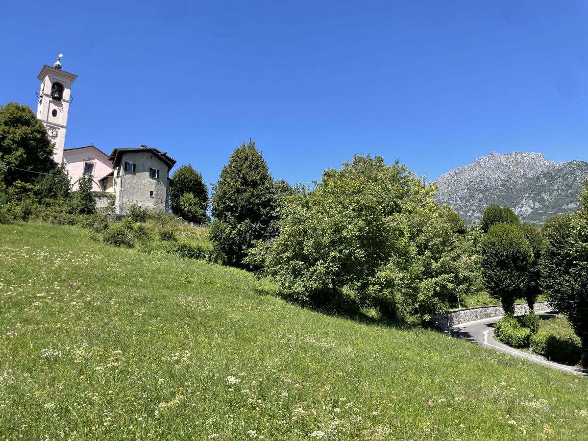 Ausblick (Nord), von Bad und Wohnzimmer