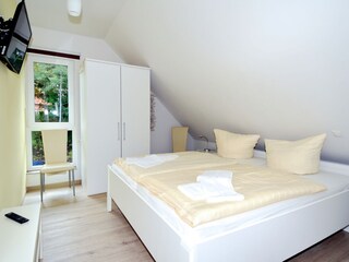 Schlafzimmer 3