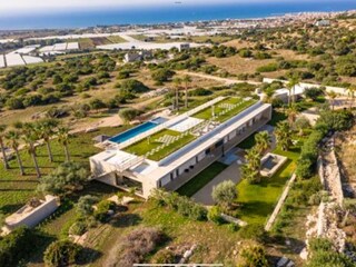 Villa ACM im mediterranen Park