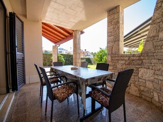 Appartement Pješčana Uvala Buitenaudio-opname 3