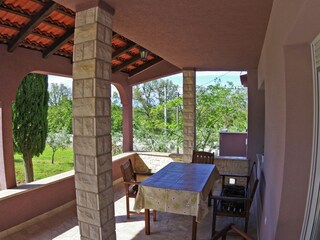 Apartment Rakalj Außenaufnahme 11