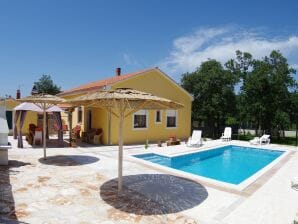 Gemütliches Ferienhaus in Vodnjan mit privatem - Režanci - image1