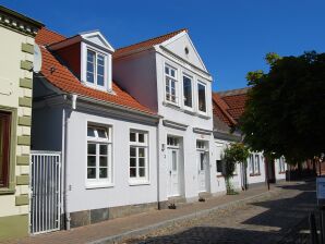 Ferienhaus Werftstraße 2 - Heiligenhafen - image1