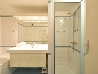 Apartment De Haan Features 15
