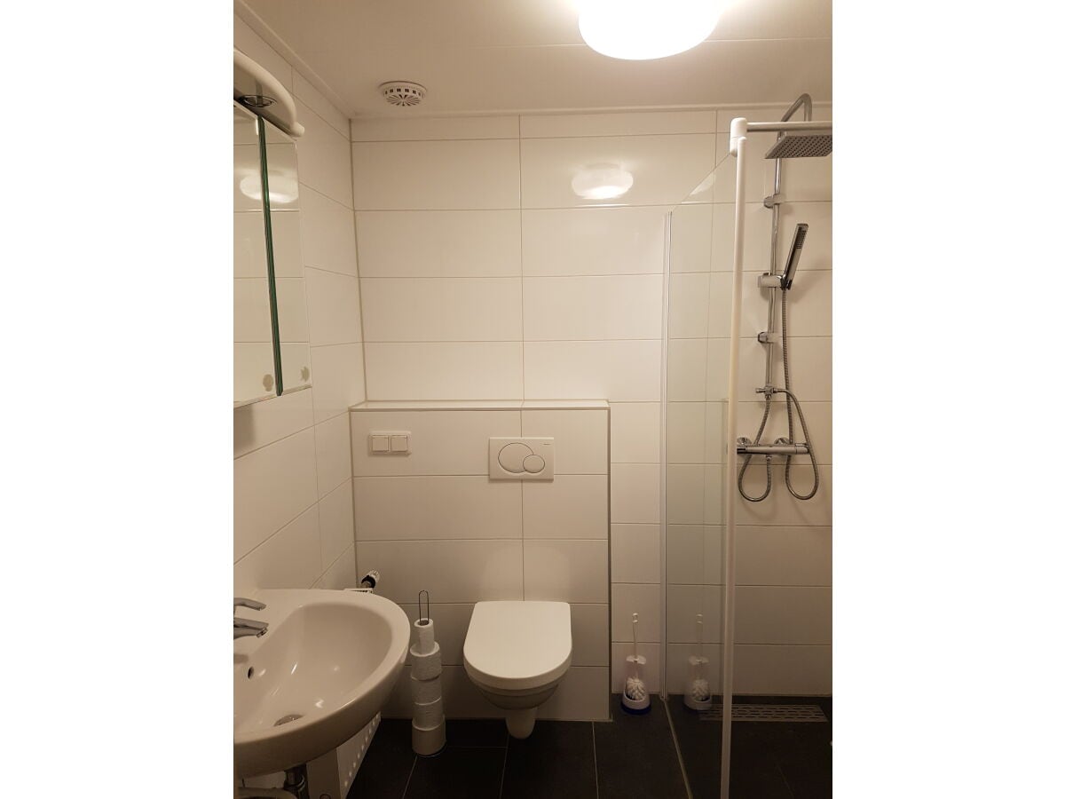 Modernes Badezimmer