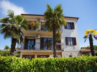 Apartment Malinska Außenaufnahme 2