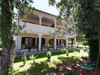Apartment Malinska Außenaufnahme 3