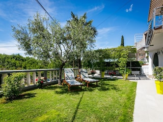 Apartment Malinska Außenaufnahme 5