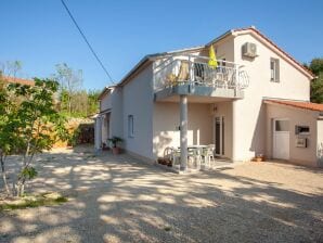 Apartment Moderne Ferienwohnung mit Terrasse in Sveti Vid-Miholjice - Rasopasno - image1