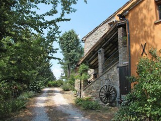Parco vacanze Sassocorvaro Registrazione all'aperto 4